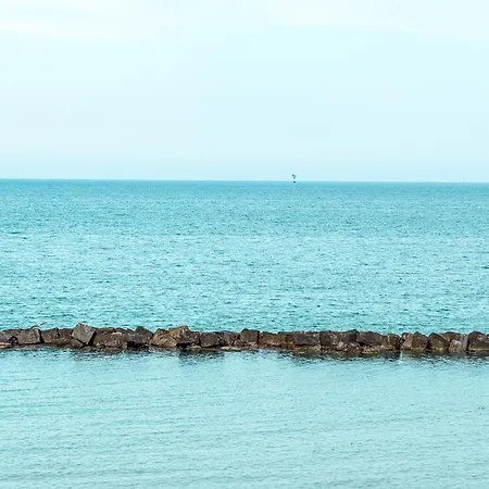 Duplex Emirati Fronte Mare Rif A781