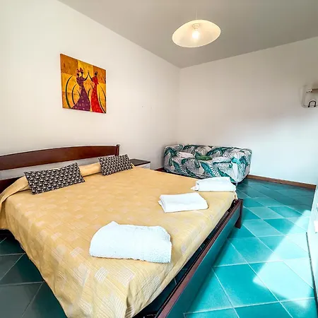 Duplex Emirati Fronte Mare Rif A781