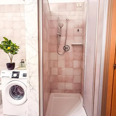 Duplex Emirati Fronte Mare Rif A781 *